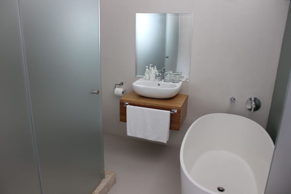 Sea-View Open Plan Top Level Rooms photo 3