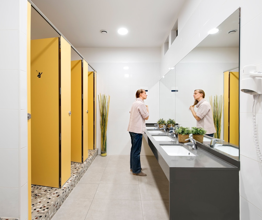 Bed in 6-Bed Female Dormitory Room with Shared Bathroom