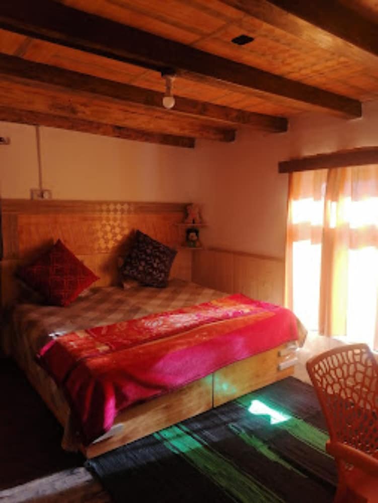 Deluxe Double Room photo 3