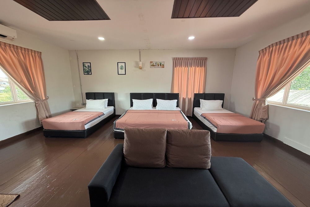 A3 - Family Room
