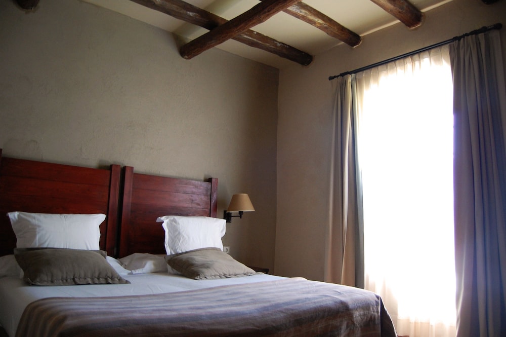 Standard Double Room - Photo 3