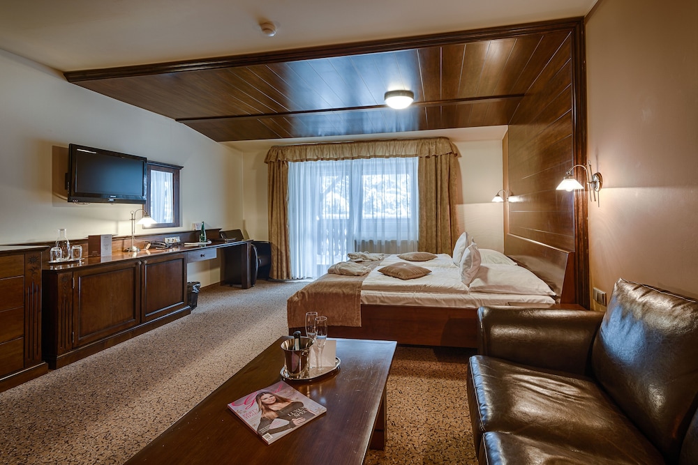 Luxury Room (LUX) photo 2