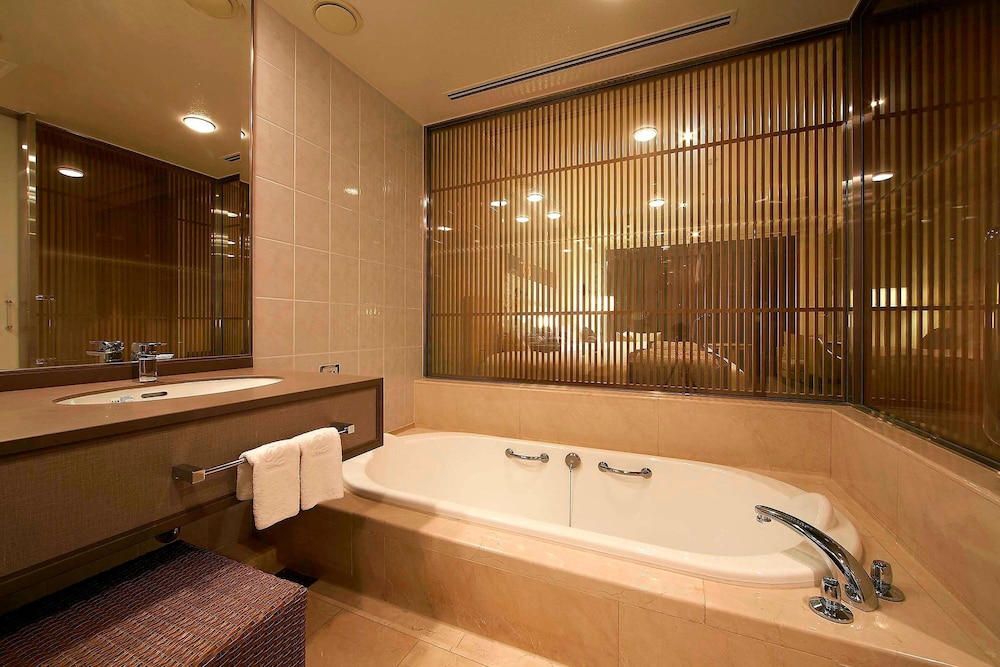 Sakura Suite, Non Smoking