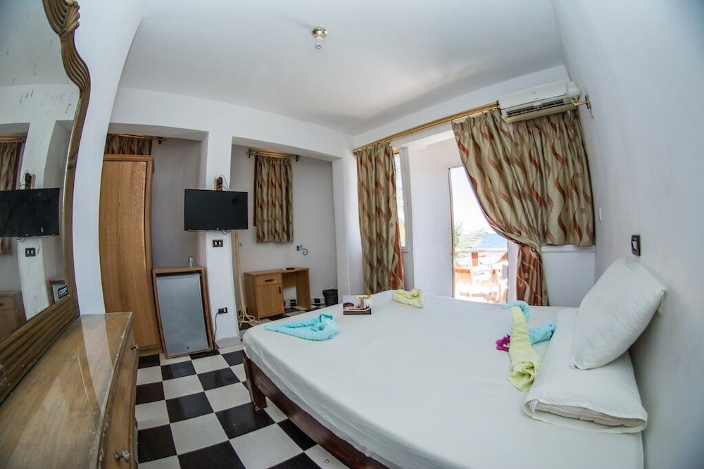 Panoramic Room, Balcony, Sea View photo 1