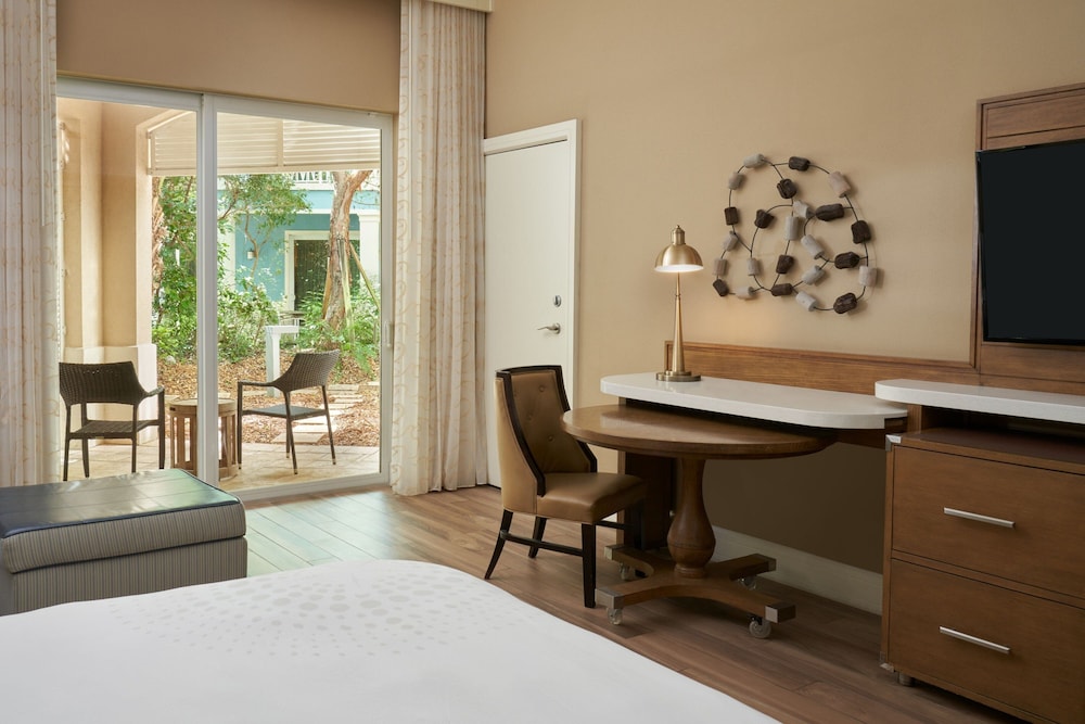 Room, 1 King Bed, Balcony/Patio