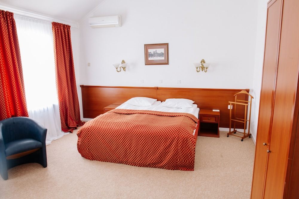 Mansard Economy Double or Twin Room photo 1