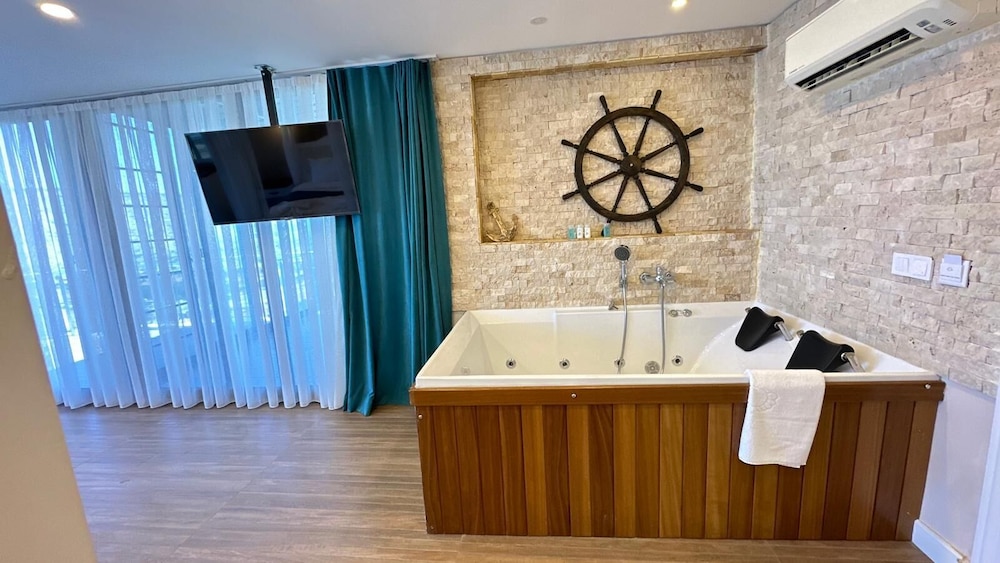 Luxury Room photo 2