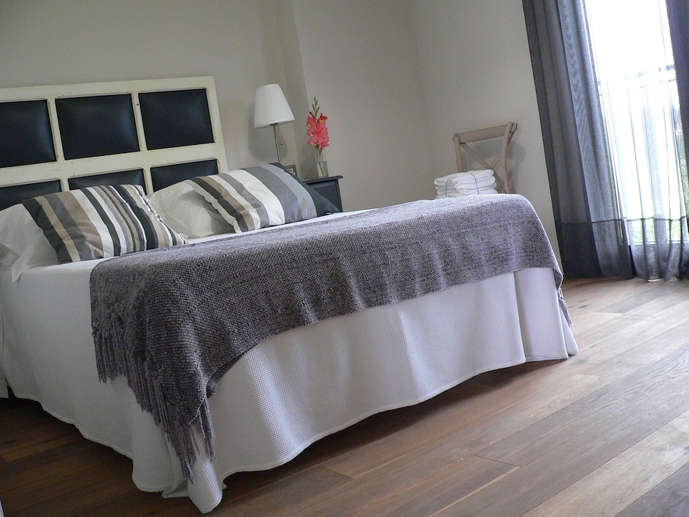 Standard Double Room photo 3