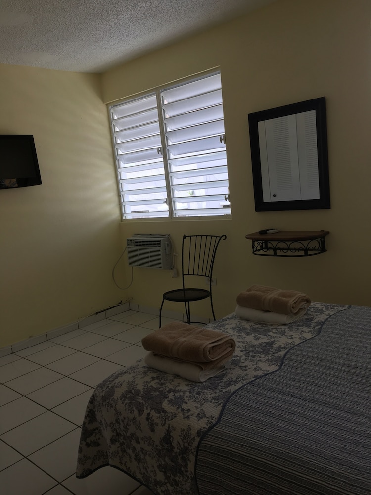 2 Bedroom Apartment (6 guest) Downstairs