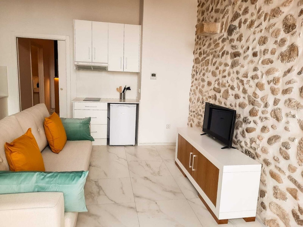 Superior Studio, Accessible, Ensuite - Photo 8