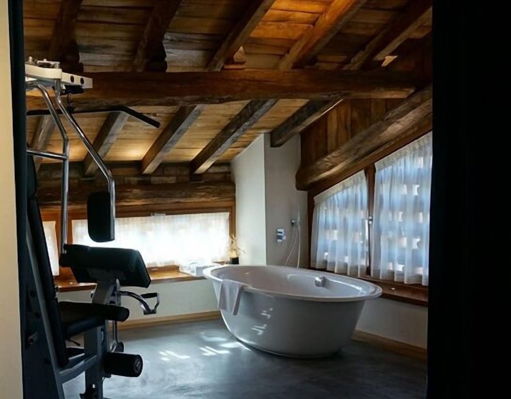 Exclusive Suite photo 2