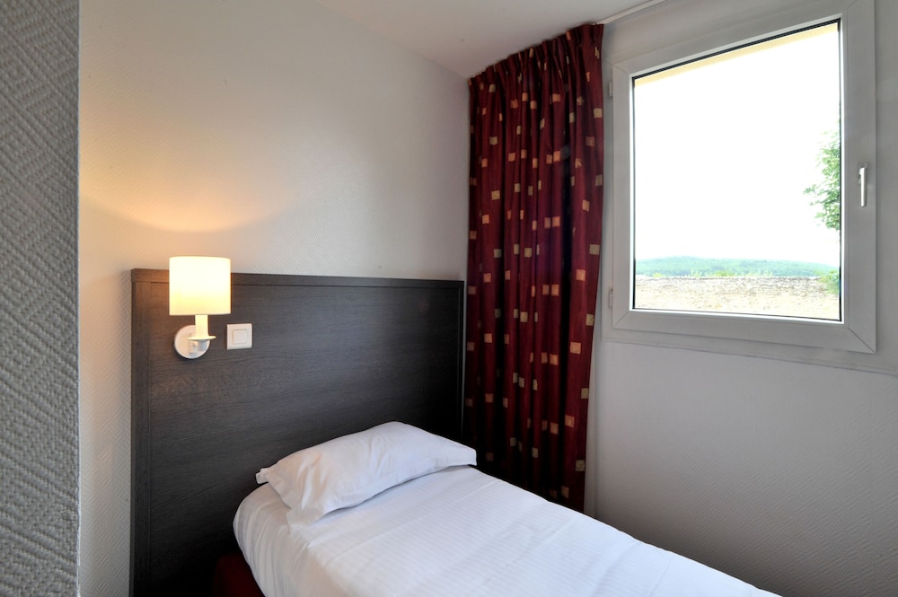 Superior Triple Room, 3 Twin Beds photo 1
