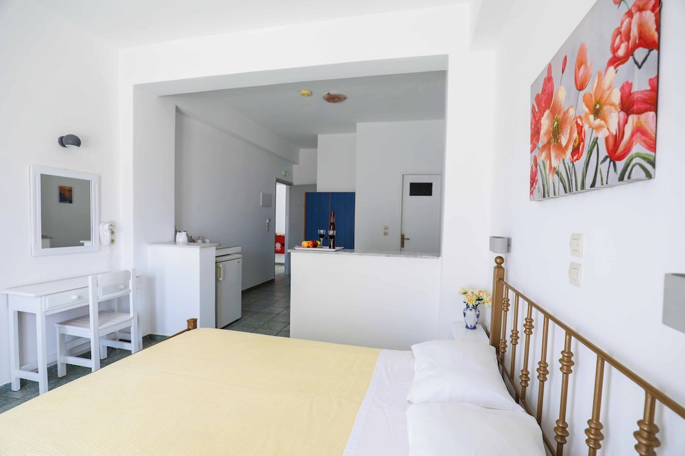 Classic Double Room, Balcony, Courtyard View