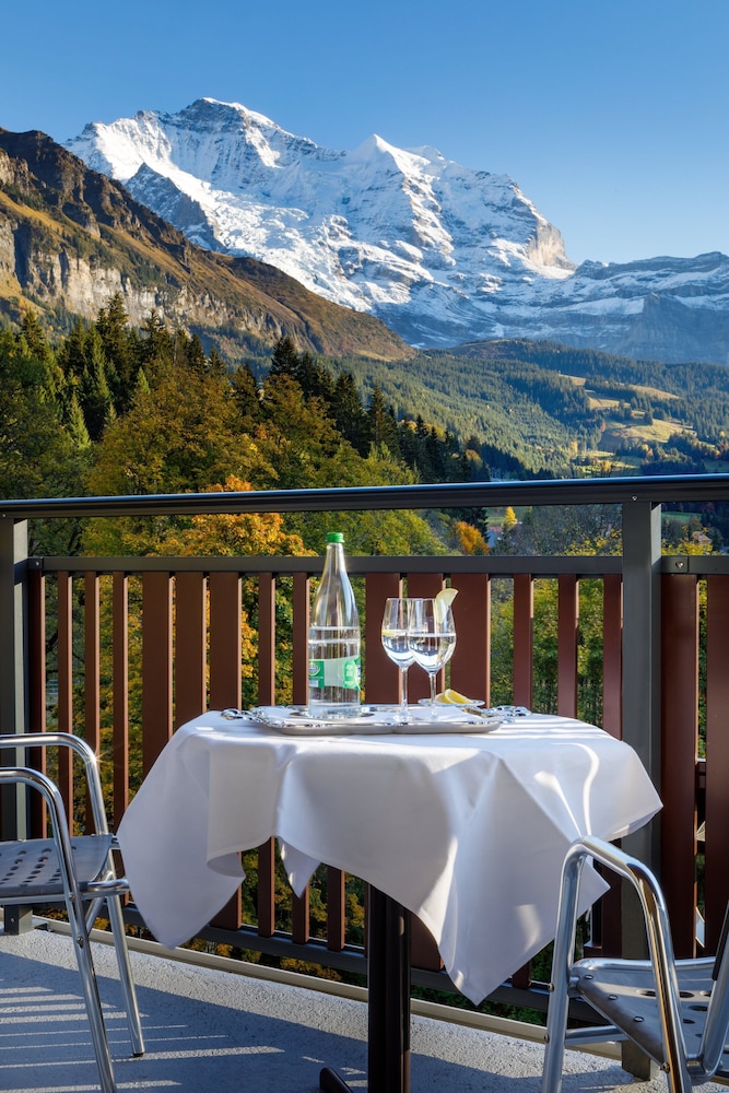 Suite, Balcony, Mountain View (Jungfrau) - Photo 3