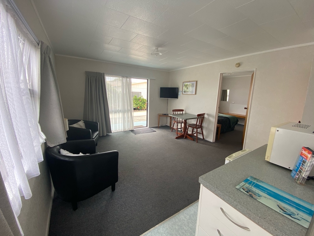One Bedroom Unit photo 2