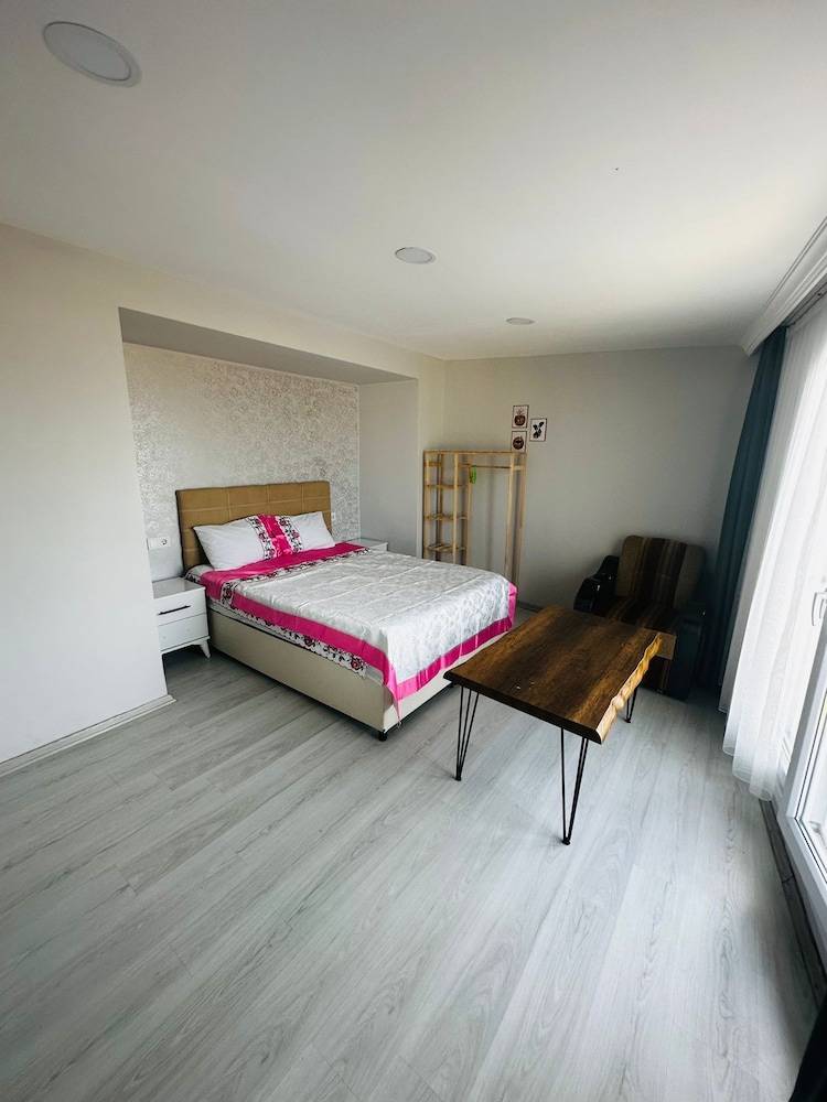 Standard Double Room - Photo 15