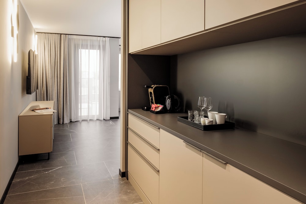 Junior Suite, Kitchenette photo 3