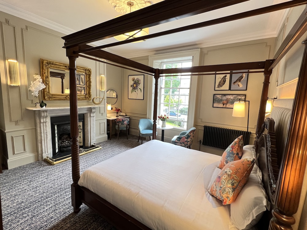 Lady Evelyn Suite