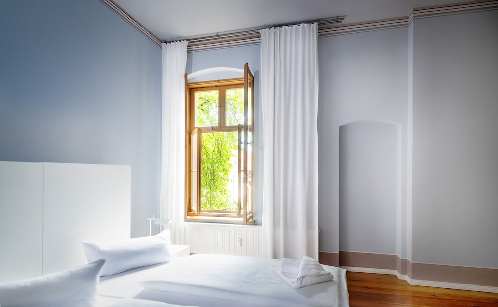Grand Room, Non Smoking, Courtyard View