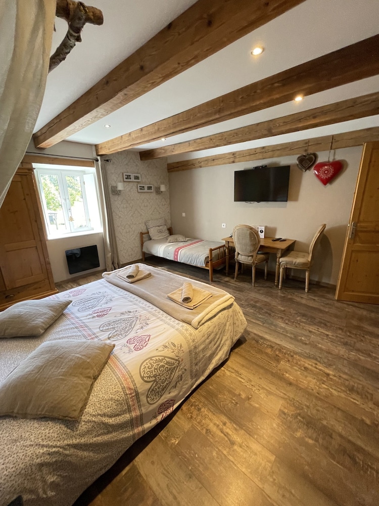 Luxury Triple Room, Ensuite, Mountain View (Chambre prestige) - Photo 5