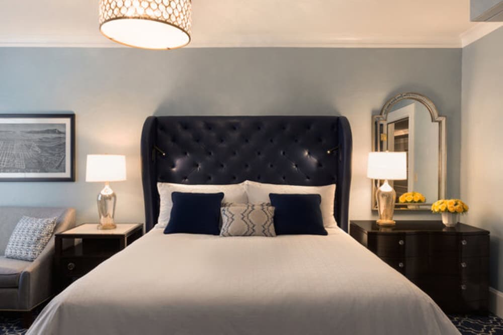 Deluxe Room, 1 Queen Bed, Bay View