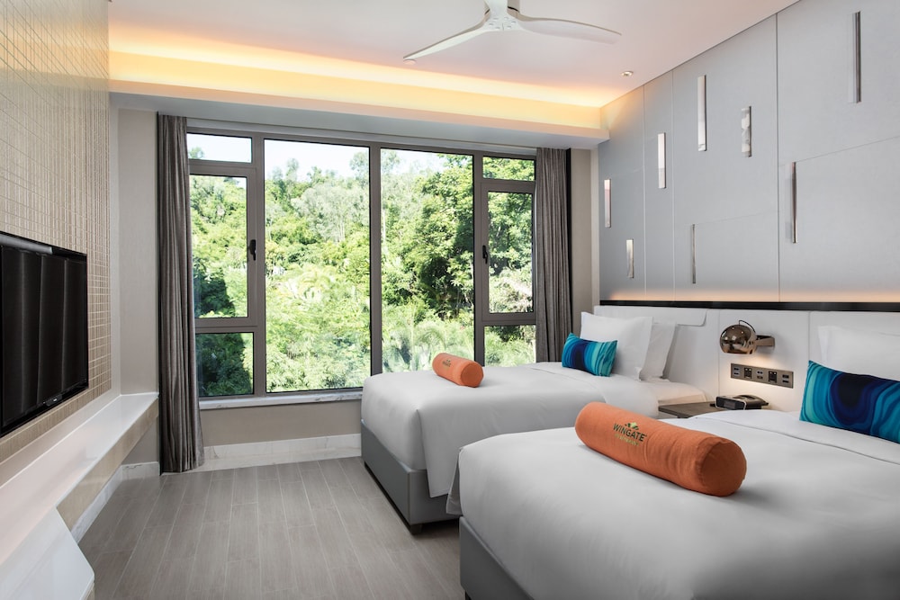 Comfort Room, 2 Twin Beds, Smoking photo 1