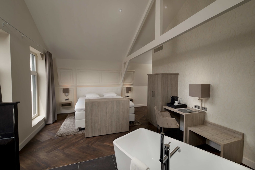 Royal Suite photo 1