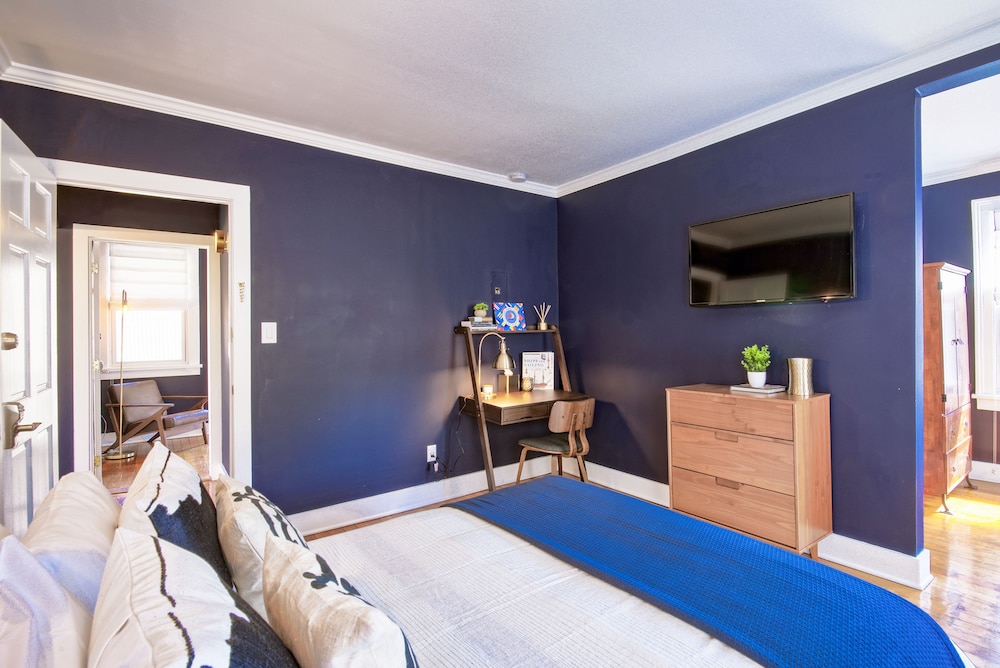 Deluxe Suite 3