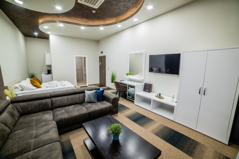 Deluxe Apartment photo 1