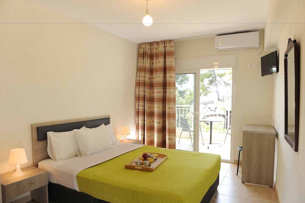Triple Room, Sea View photo 1
