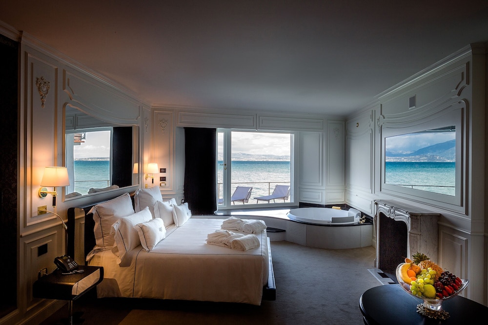 Luxury Suite, Hot Tub, Lake View (SPA) photo 2