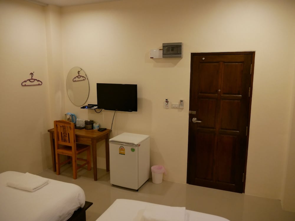 Standard Twin Room photo 2