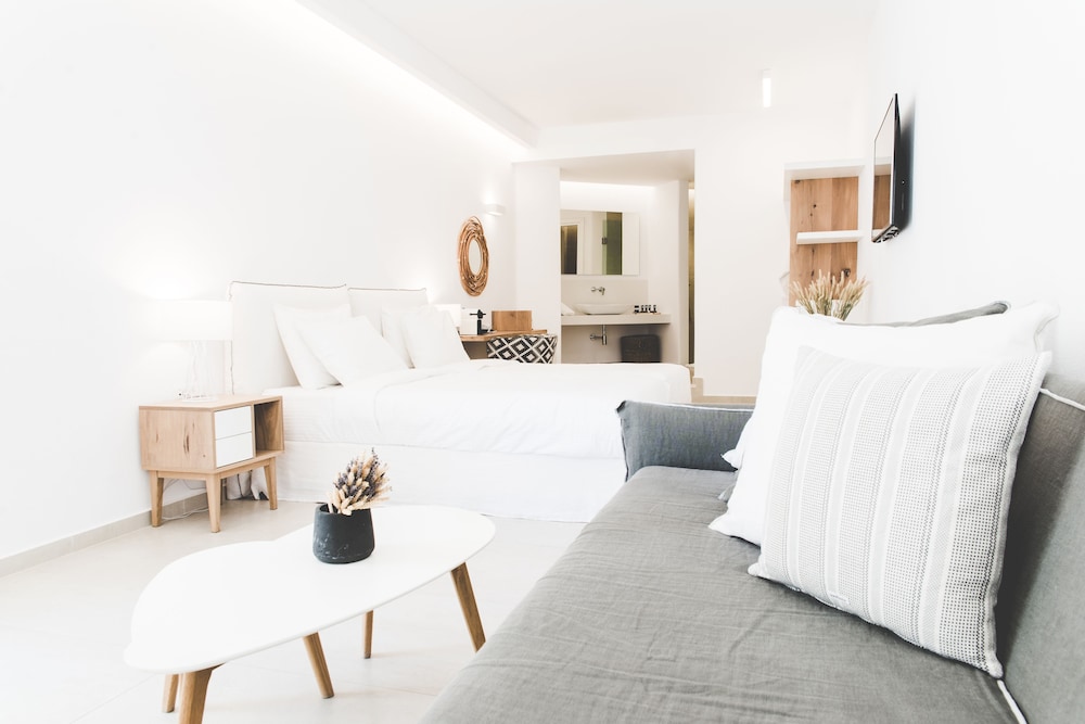 Signature Suite