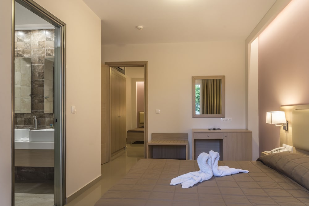 Superior Room, 2 Bedrooms photo 2