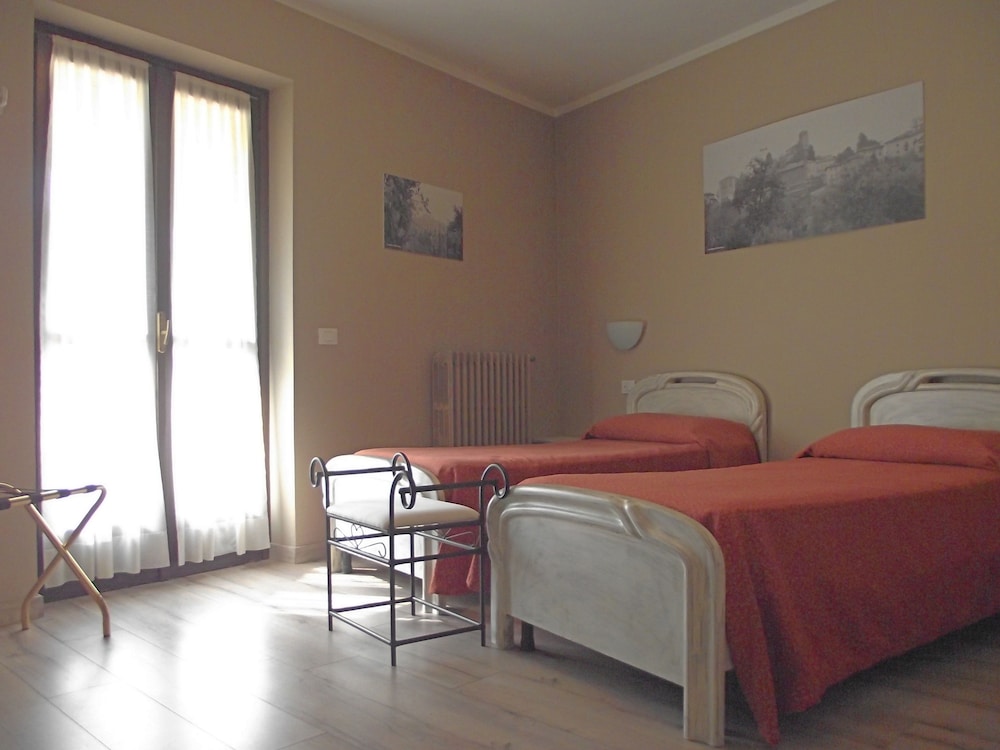 Twin Room, 2 Twin Beds photo 1