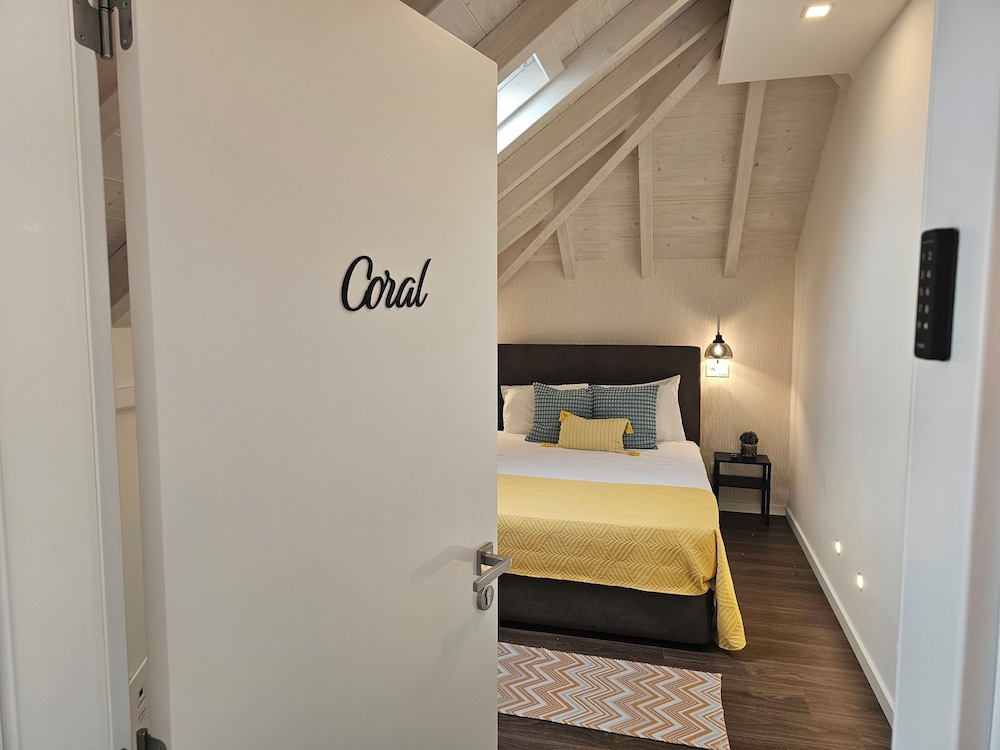 Comfort Room photo 2