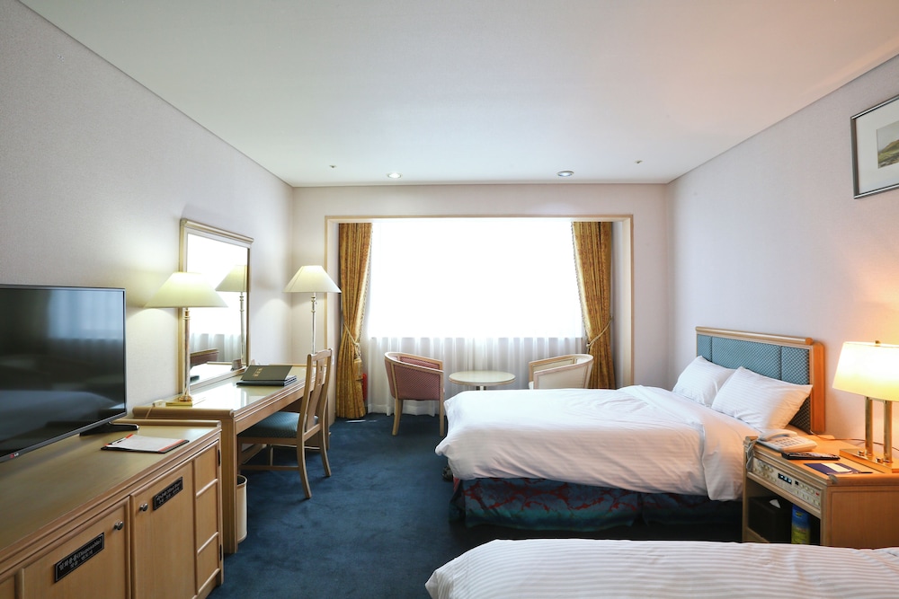 Standard Twin Room, City View photo 2