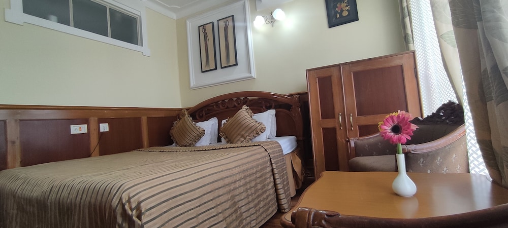 Deluxe Double Room photo 3