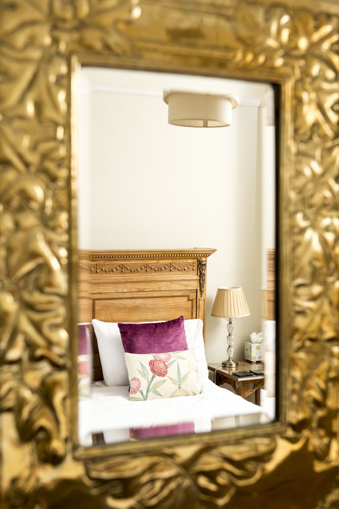 Standard Double Room (Brantwood) photo 3