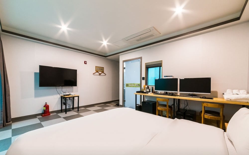 Deluxe Double Room photo 2