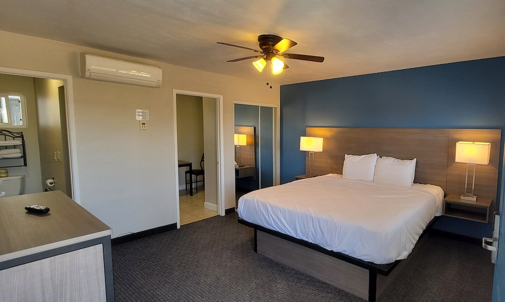 Deluxe Studio Suite photo 1