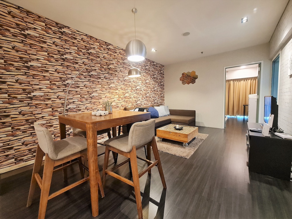 Apartment, 2 Bedrooms, City View