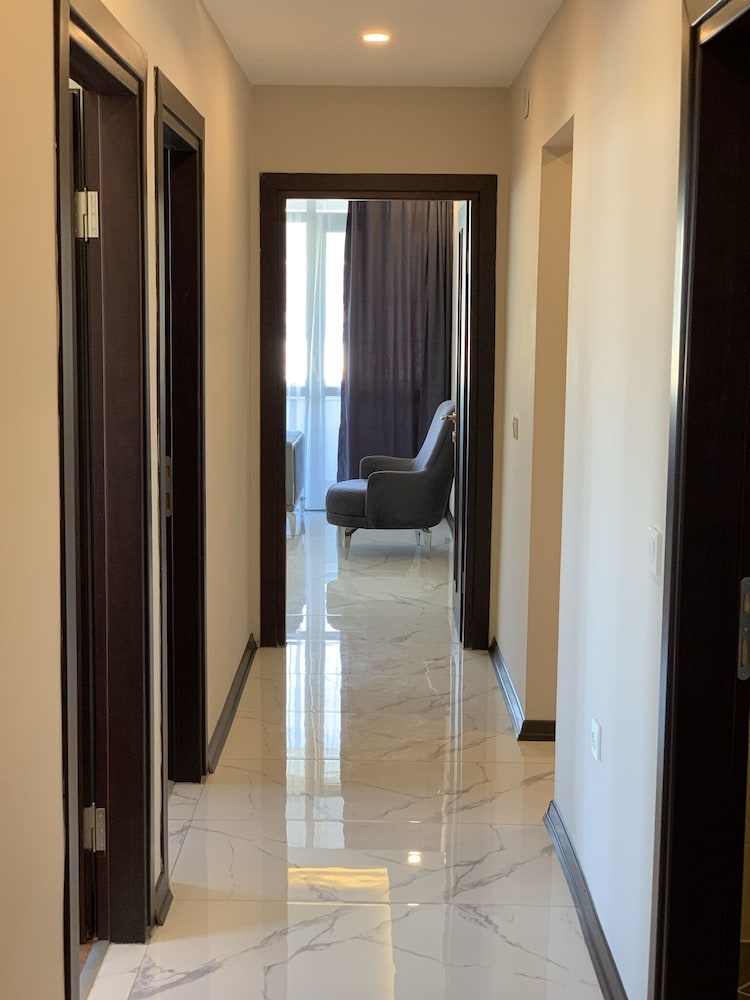 Three Bedroom Suite - Photo 7