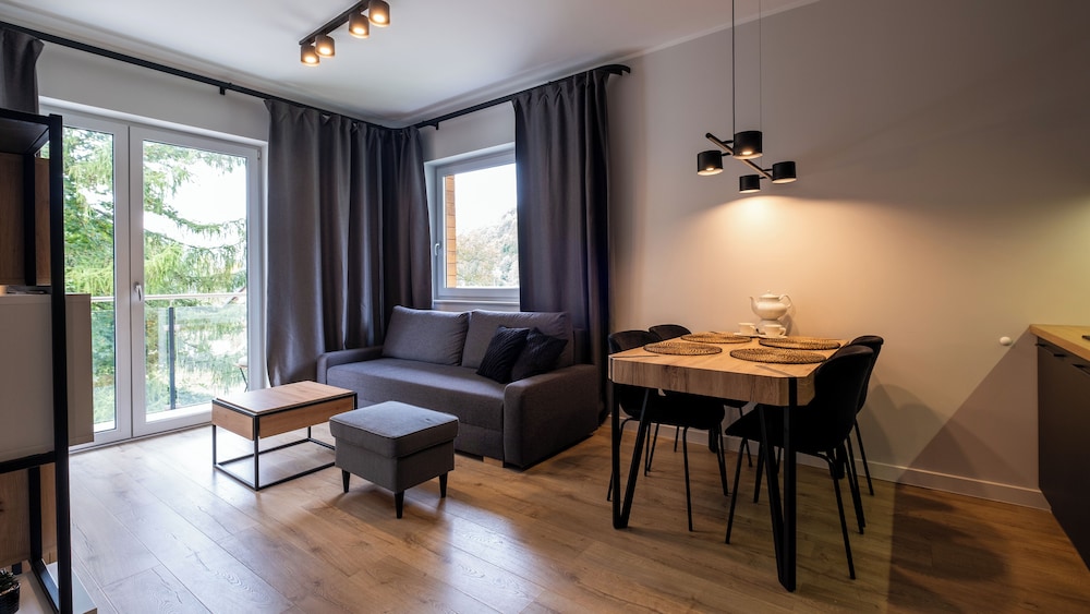 Apartment (B7) photo 1