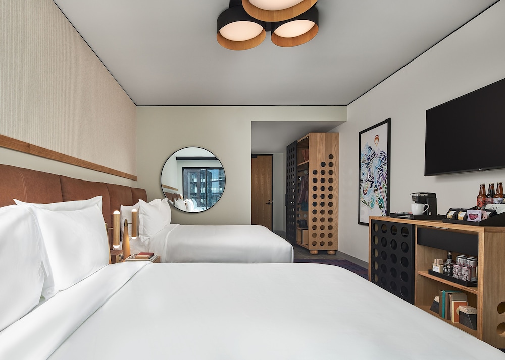 Room, 2 Queen Beds, Accessible (All Star) - Photo 4