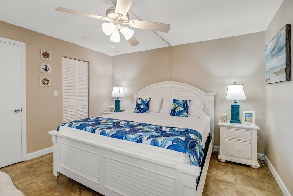 Condo (Beach & Tennis 3204) photo 1