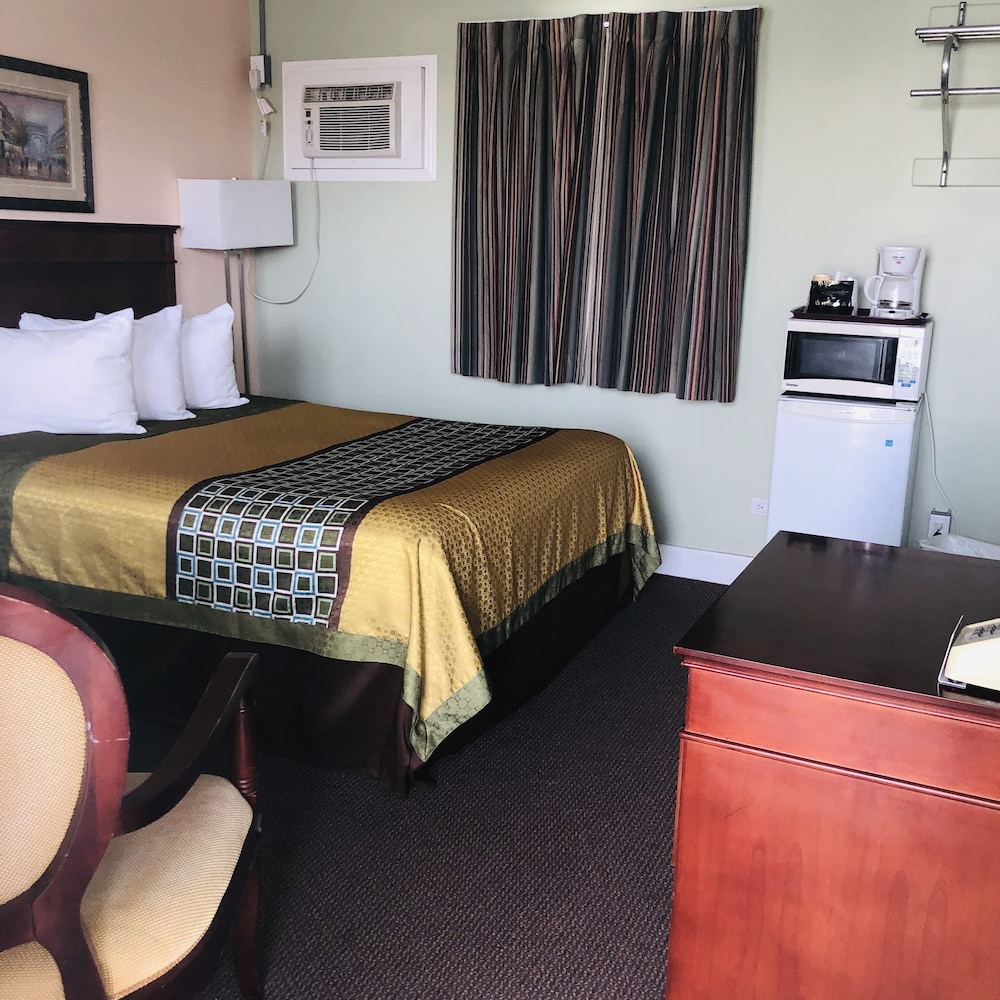 Standard Studio Suite, 2 Bedrooms, Non Smoking, Kitchen photo 2