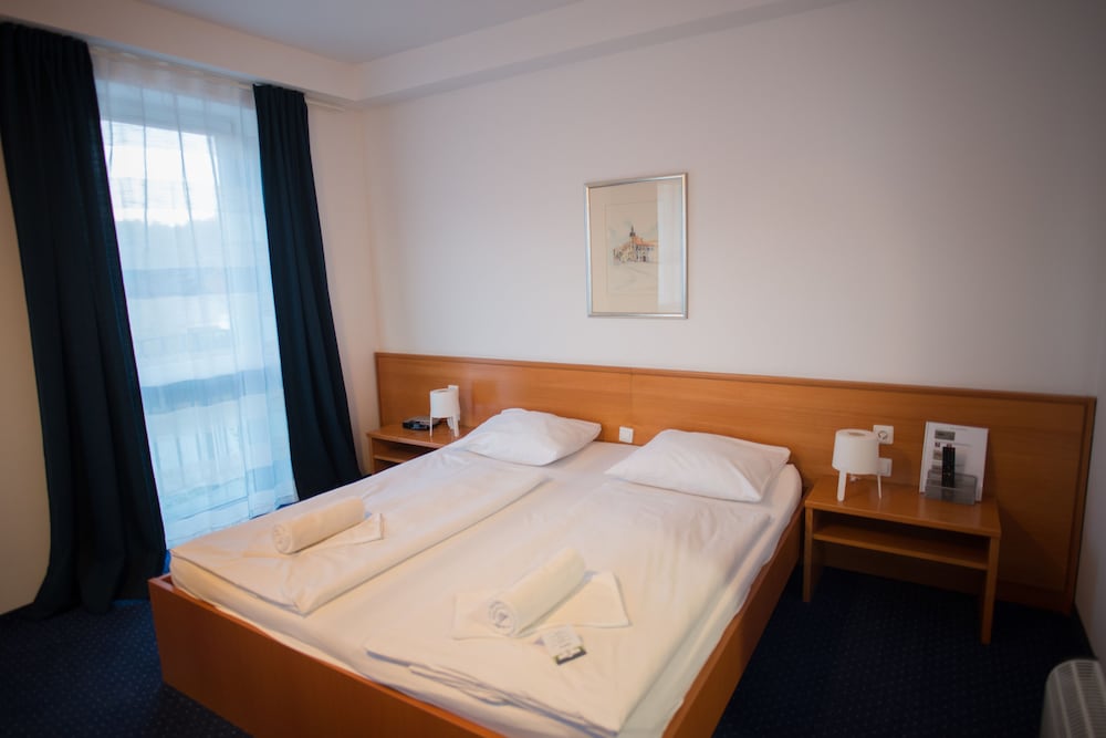 Comfort Triple Room, 1 Bedroom, Balcony photo 2