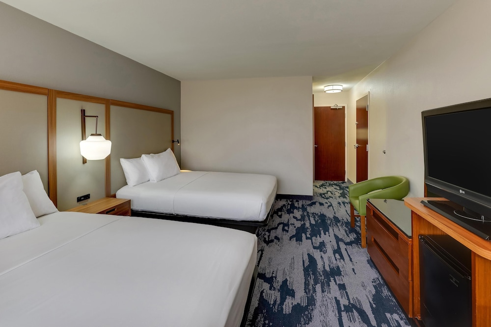 Standard Room, 2 Double Beds, Non Smoking, Refrigerator & Microwave - Photo 2