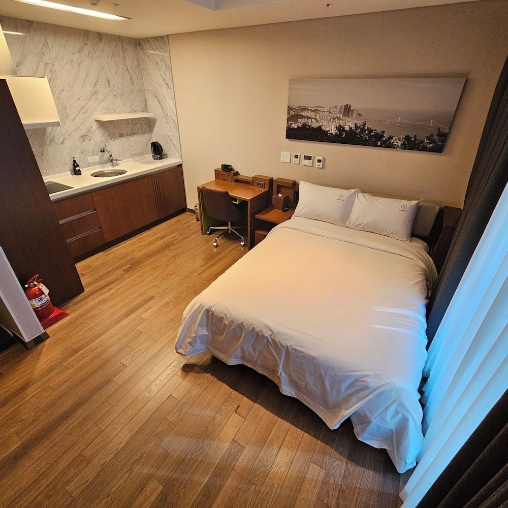 Standard Double Room-Handicap room (accessible to the disabled)